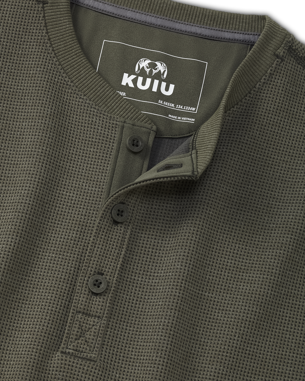 Front detailed View of Canyon Waffle Henley in Ash Brown, Highlighting Snap Closure