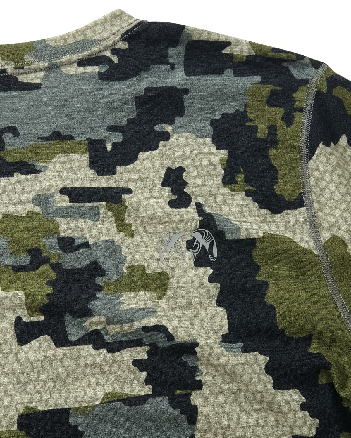 KUIU Logo on back of upper right shoulder of ULTRA Merino 120 LT Short Sleeve Crewneck Shirt in Verde Camouflage