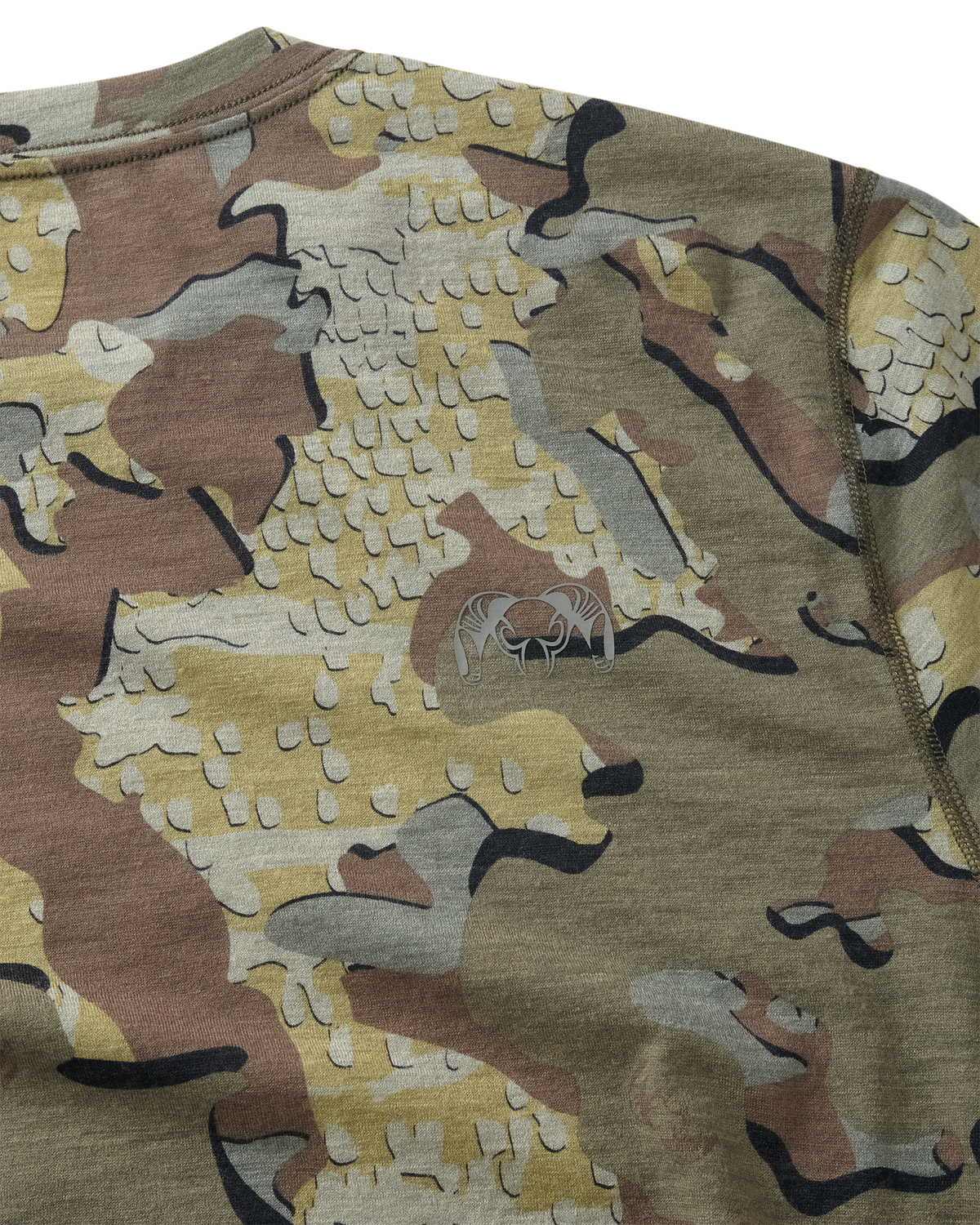 KUIU Logo on back of upper right shoulder of ULTRA Merino 120 LT Short Sleeve Crewneck Shirt in Valo Camouflage