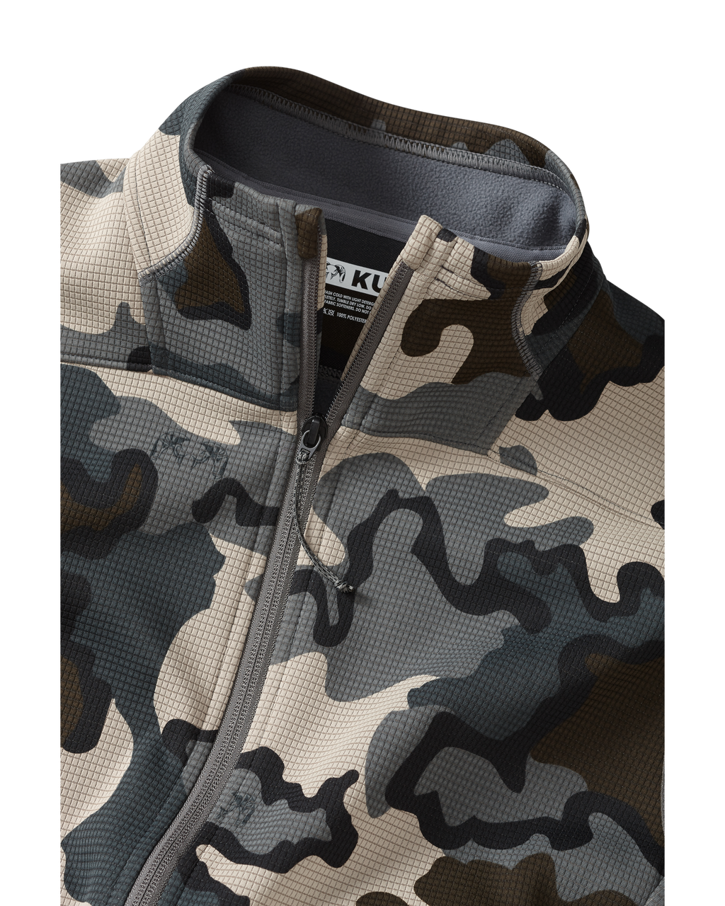 Detail of collar area of Peloton 240 Vest in Vias Camouflage