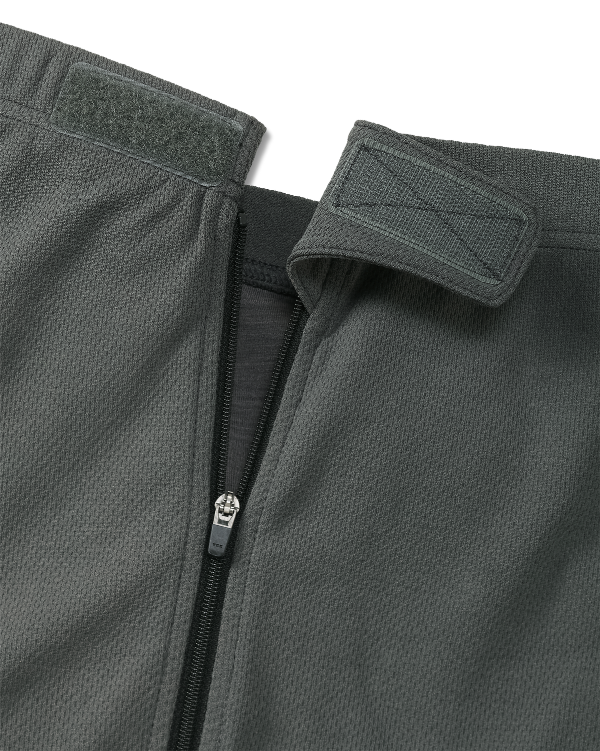 Hip closure detail on Pro Merino 200 Zip-Off Bottom in Gunmetal Grey