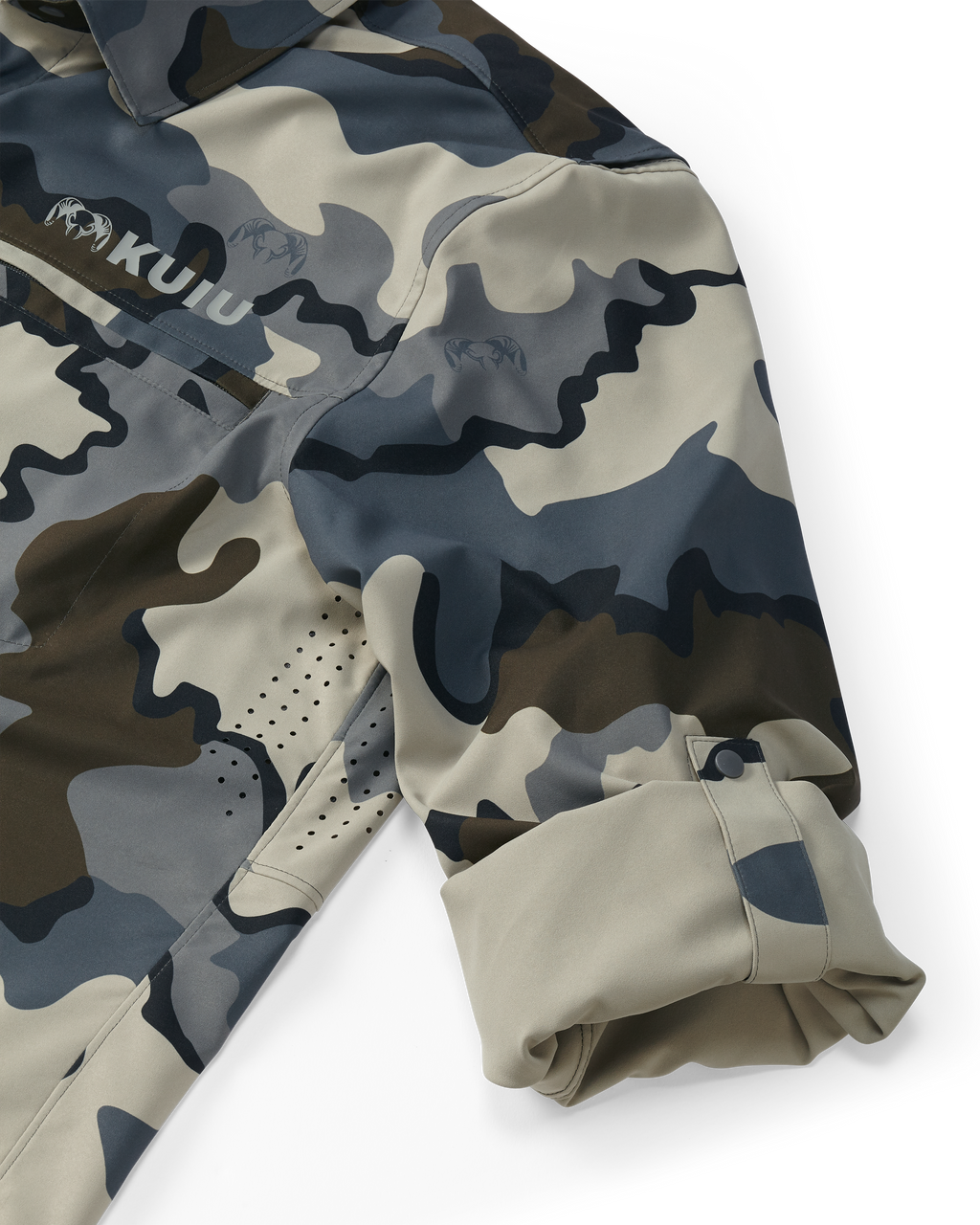 Front of Mesa Vented Long Sleeve Snap Shirt in Vias Camouflage Highlighting Snap Cuff Retension Strap