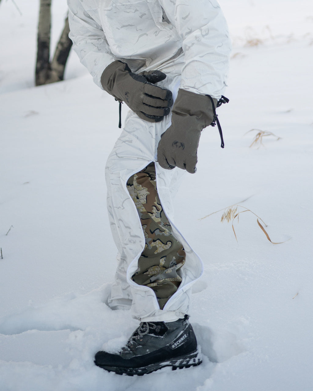 Close-up of hunter showing full length side zippered on Snowfall Overwhites Set
