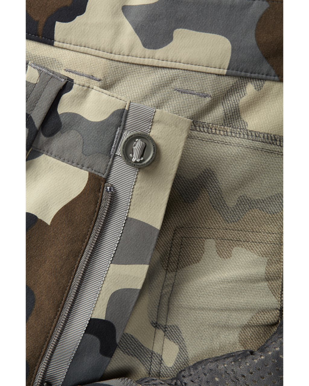 Front of KUIU Kutana Stretch Woven Pant in Vias Camouflage Highlighting YKK Fly Zipper