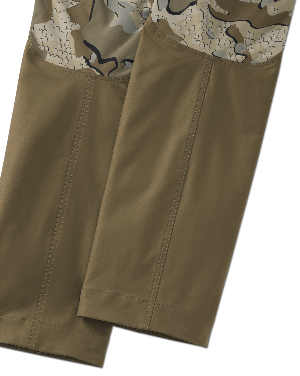 Rear leg reinforced paneling and seam on Women's PRO Brush Pant in Valo Camouflage