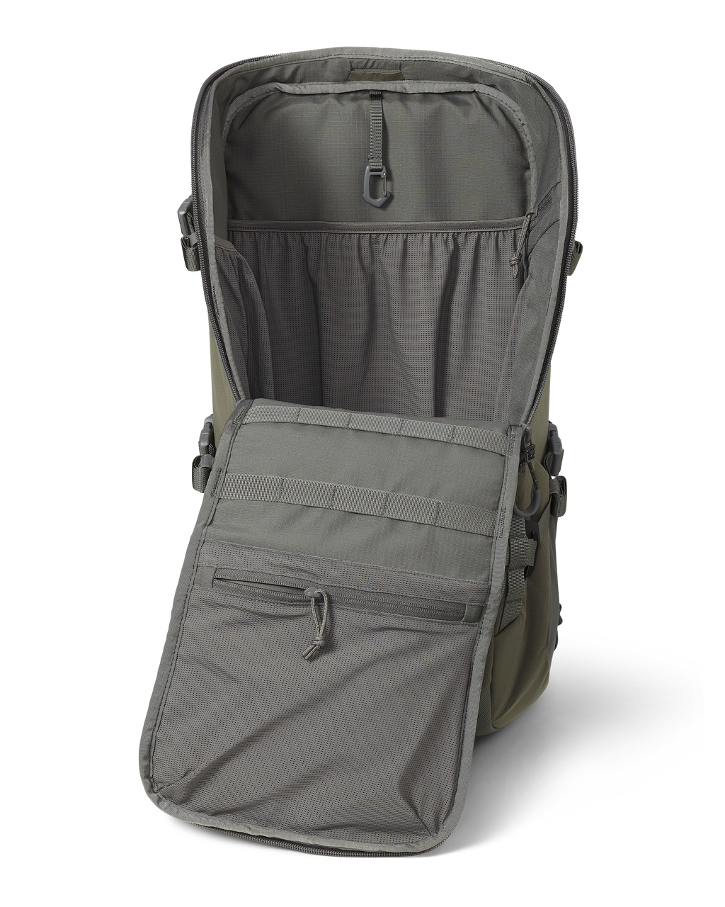 Internal main pocket of Evolution 1800 in Ash Brown, Highlighting mesh pockets