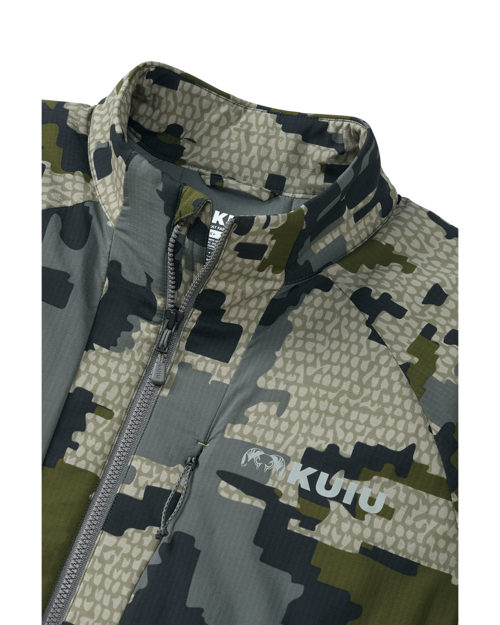 Detail of collar area with zipper partially down on Kenai Jacket in Verde Camouflage