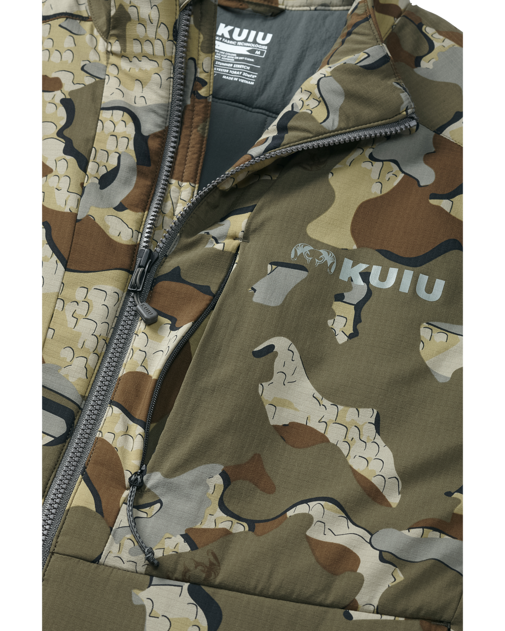 Detail of chest pocket unzipped on Kenai Jacket in Valo Camouflage