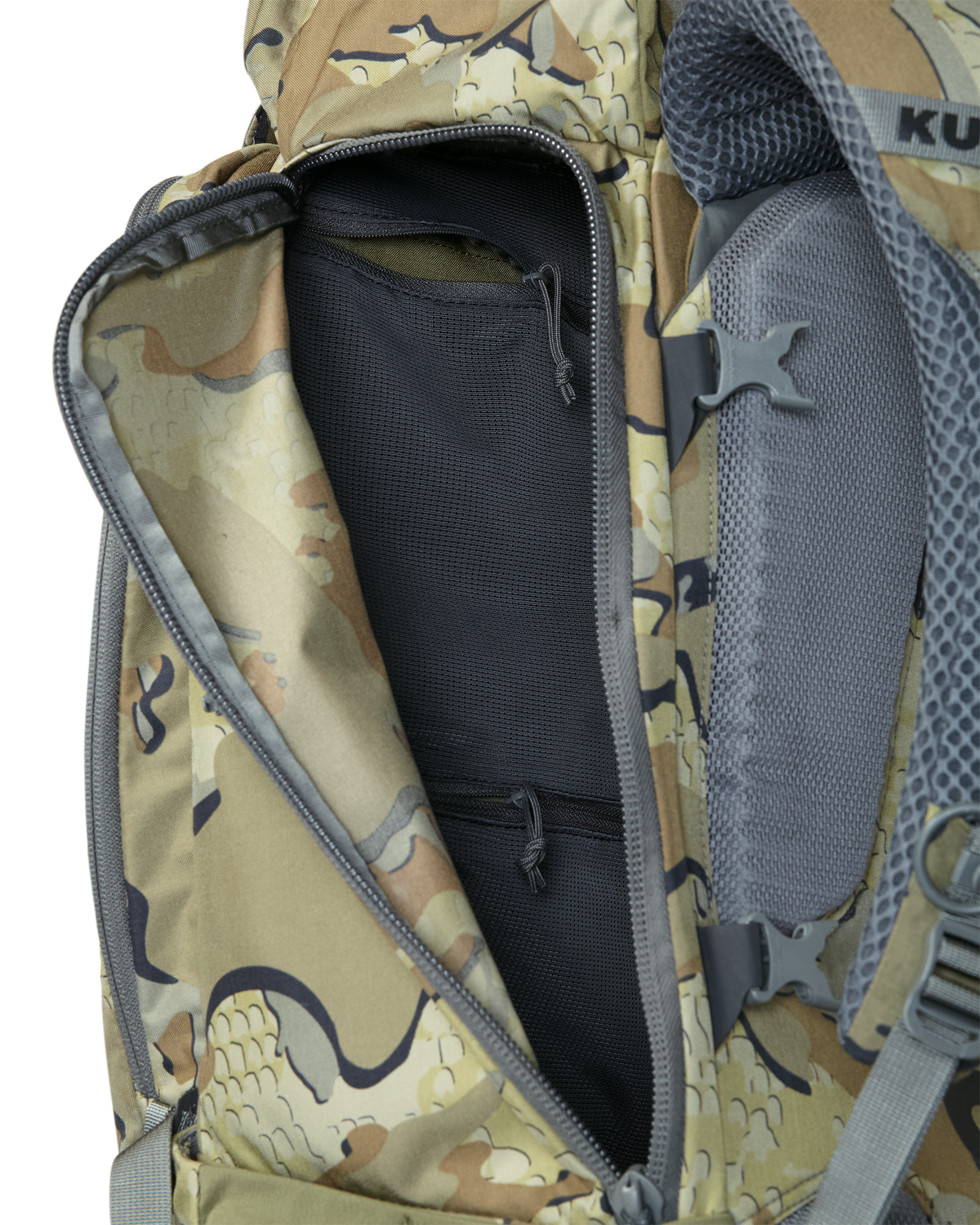 Detail of internal zippered pockets on  Venture Divide 3000 in Valo Camouflage