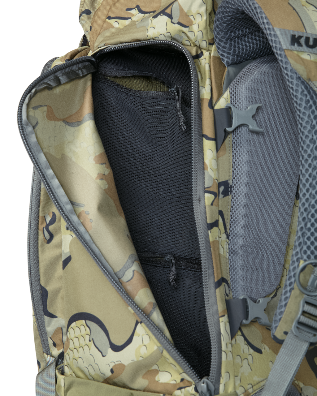 Detail of internal zippered pockets on  Venture Divide 3000 in Valo Camouflage