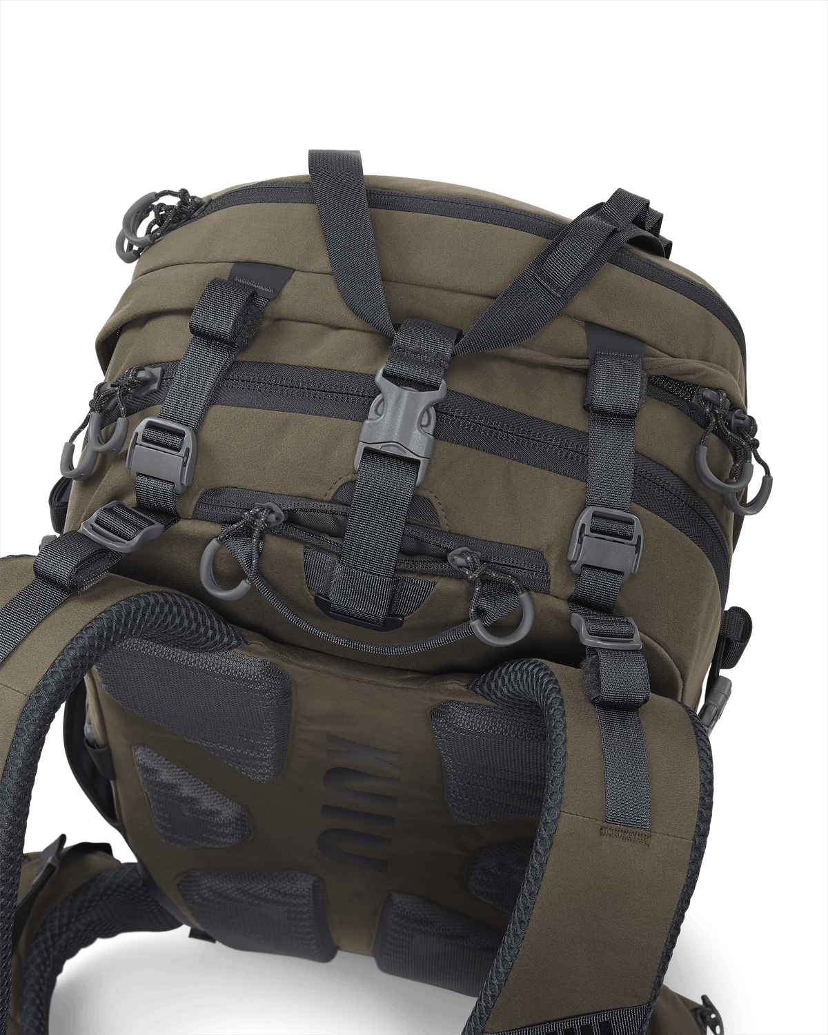 Top view of compression straps on Encounter Divide 2800 in Ash Brown