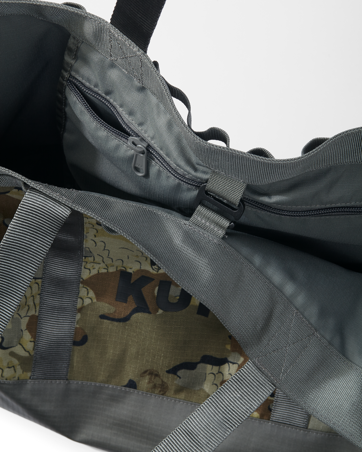 Detail of hook closure for a secure carry on KUIU CORDURA Tote Bag in Valo Camouflage