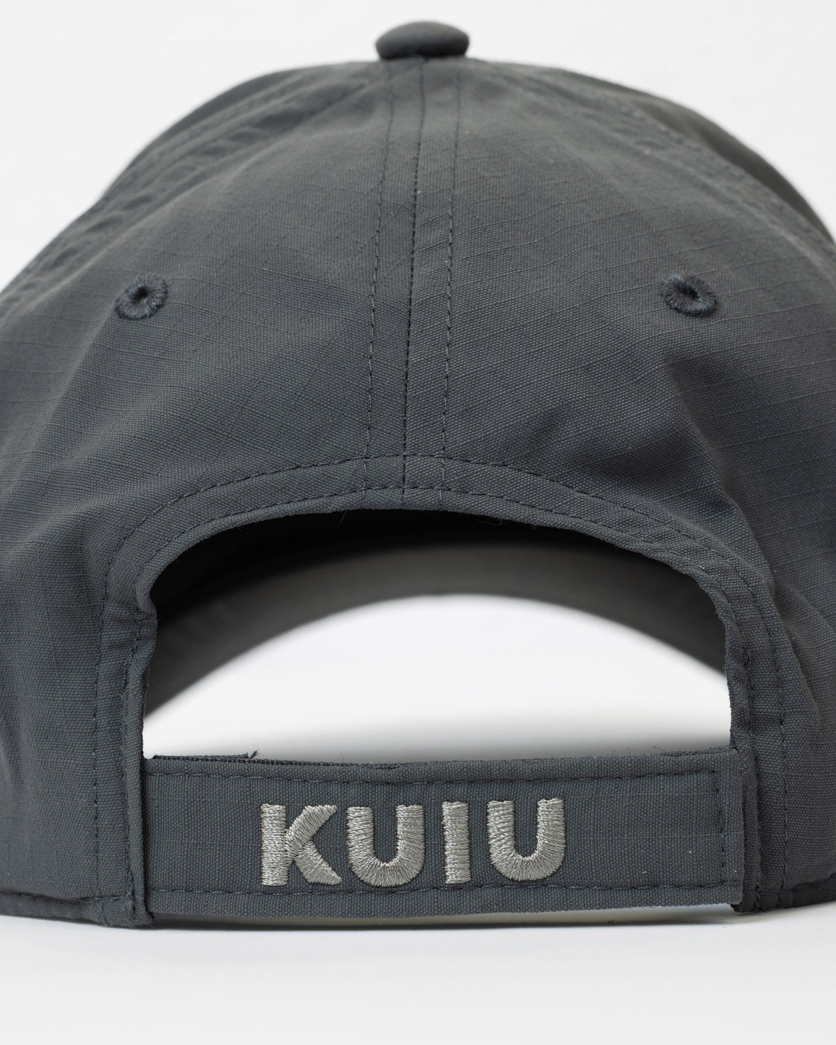 Backside view of hook and loop closure with embroidered KUIU logo
