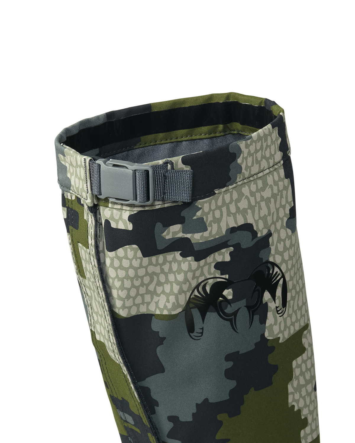 Top buckle detail on Yukon HD Hunting Boot Gaiter in Verde Camouflage