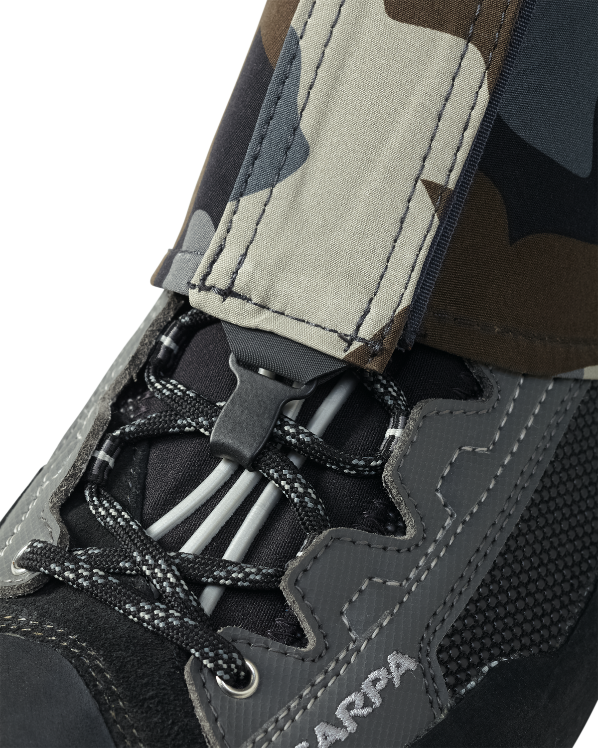 Boot detail using easy-attach lace hook on Yukon HD Hunting Boot Gaiter in Vias Camouflage