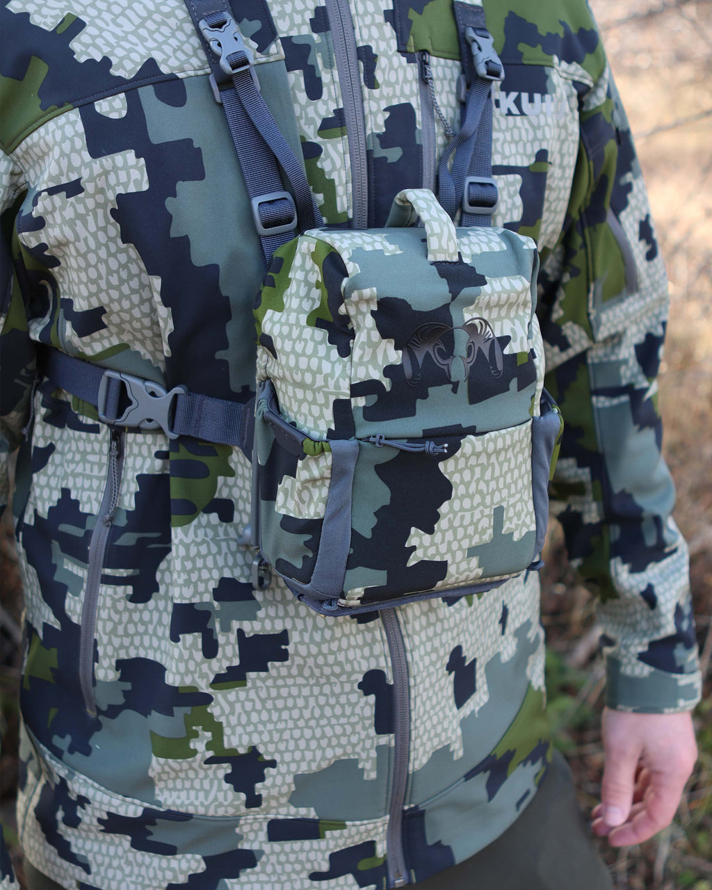 Close-up of Hunter wearing PRO G3 Bino Harness in Verde Camouflage