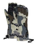 Front and Back of Yukon Hardshell Glove in Vias Camouflage