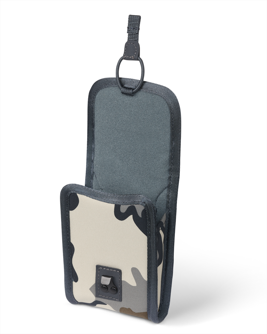 PRO G3 Rangefinder Holder in Vias Camouflage, Highlighting open top flap