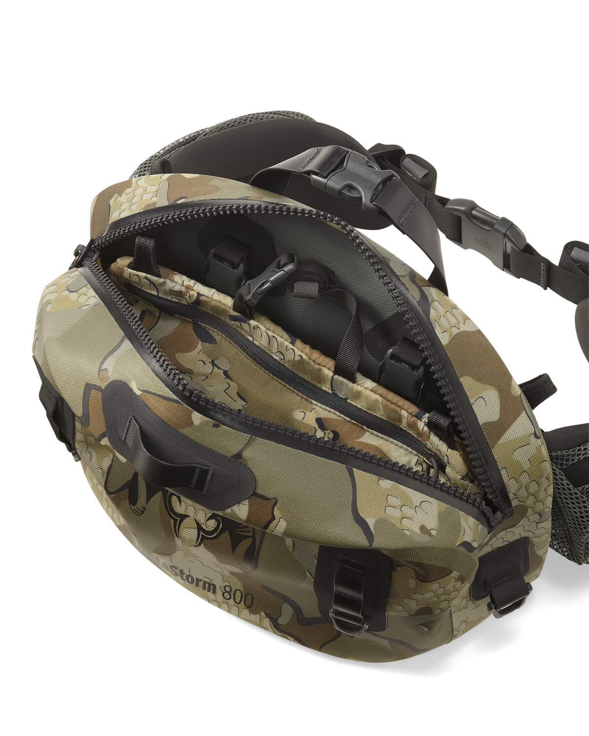 DeltaStorm 800 Waistpack, Highlighting internal organizer with hanging handle, providing quick access to shells, calls, or other essentials
