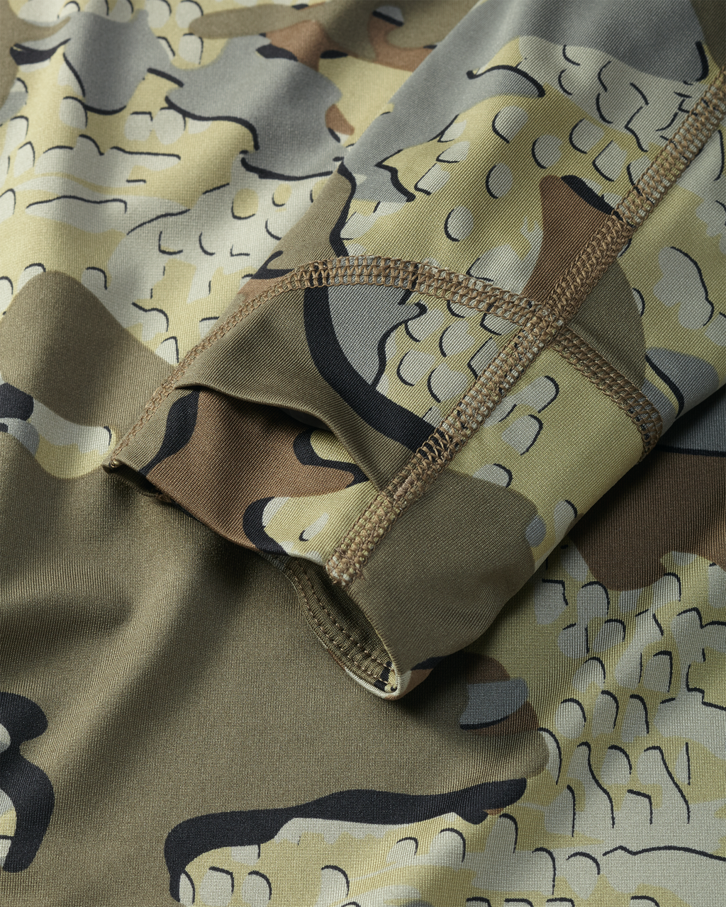 layered thumbhole on Women's Gila LS Hoodie in Valo Camouflage