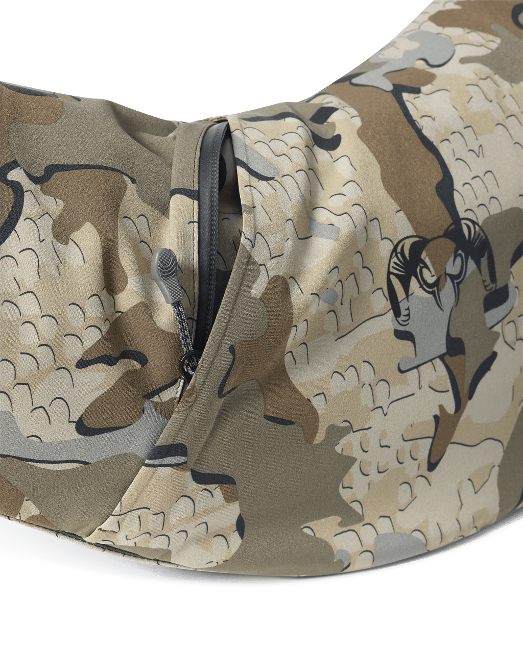 Close-up view of front zippered pocket on the Paragon Storm Shell Hand Muff in Valo Camouflage