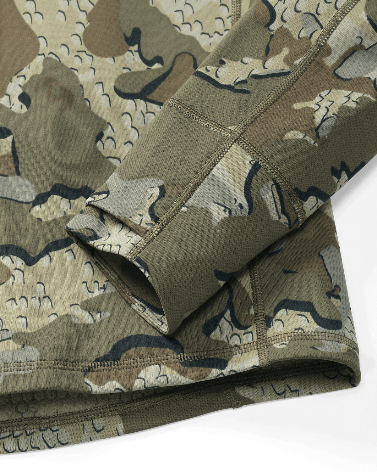 Shaped Cuff with Layered Thumbholes on Encounter 200 Fleece Zip-T in Valo Camouflage